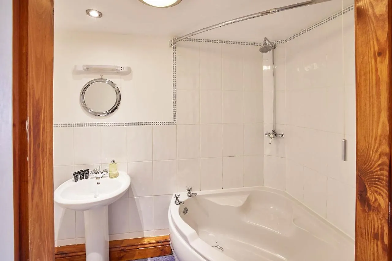 בית נופש סולטברן-ביי-דה-סי Host & Stay - The Arches Country House